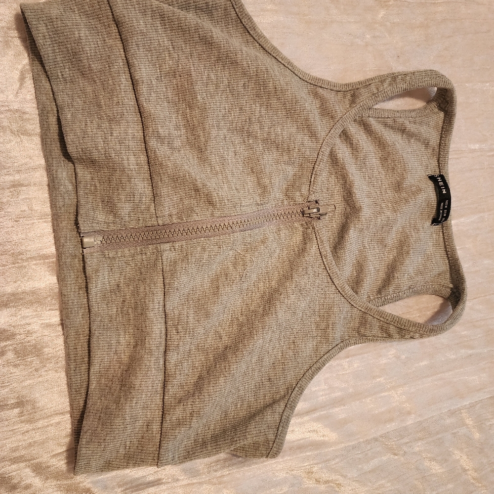 SHEIN Light Gray Ribbed Top